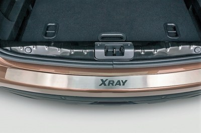 Накладка на задний бампер (НПС) LADA XRAY